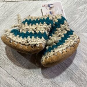 Crochet Baby Booties with Suede Sole